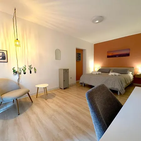 招待所 Kalon Brion House