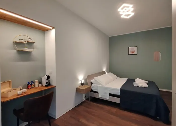 Pensión Kalon Brion House 3*